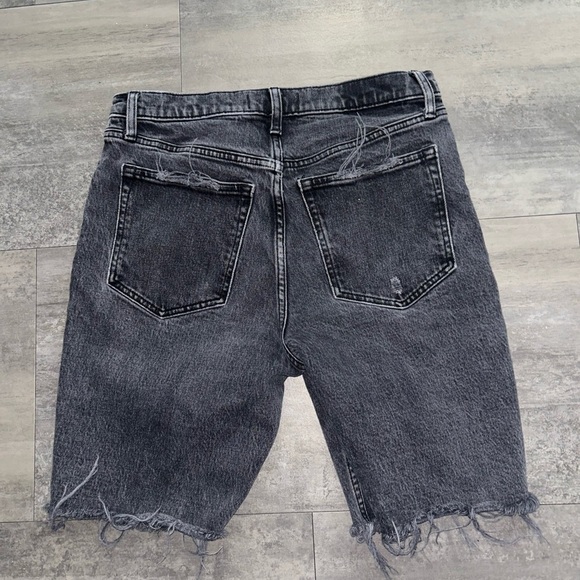 Abercrombie & Fitch High Rise 9” Bermuda Shorts Distressed Size 28 - Picture 6 of 9